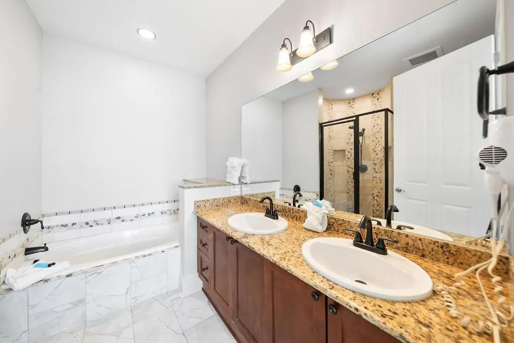 Aqua 110 New Remodel Ground Level, The Most Requested Unit In Building Panama City Beach Lägenhet