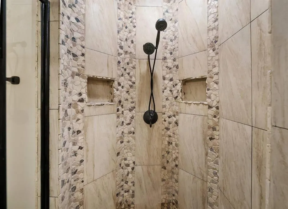 Aqua 110 New Remodel Ground Level, The Most Requested Unit In Building Panama City Beach Apartment